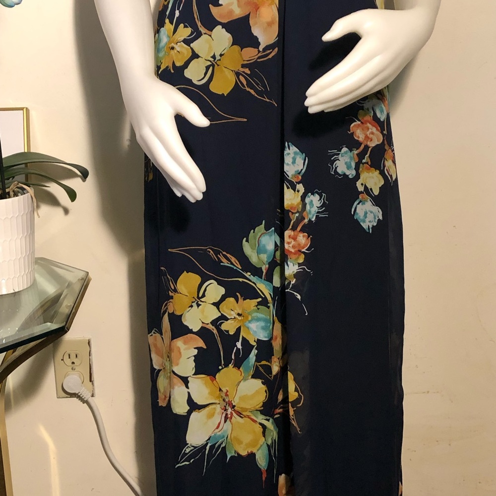 Dress - Picture 3 of 8